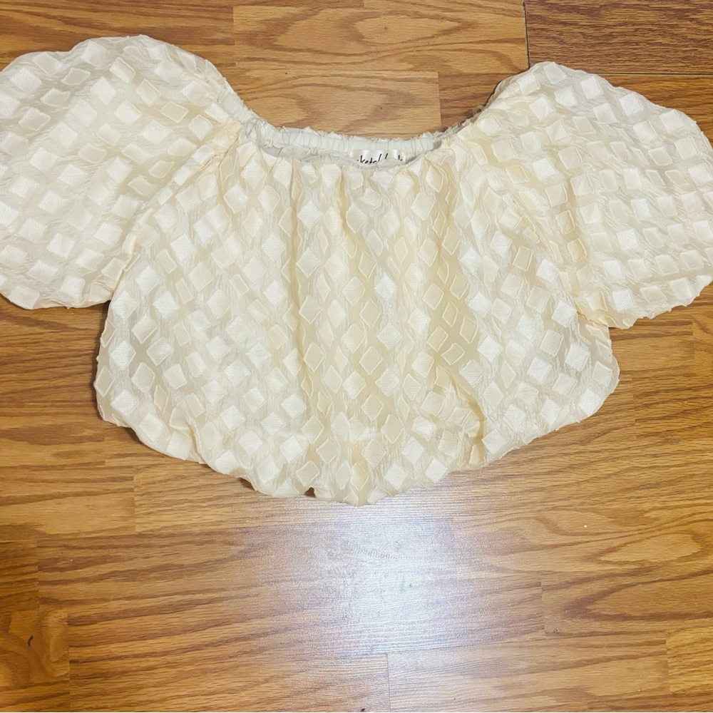 Crop top